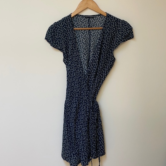 Brandy Melville Robbie Wrap Dress - Picture 3 of 8